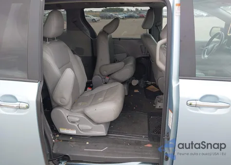 2015 Toyota Sienna Xle 7 Passenger from USA, damaged, VIN 5TDDK3DC8FS095348